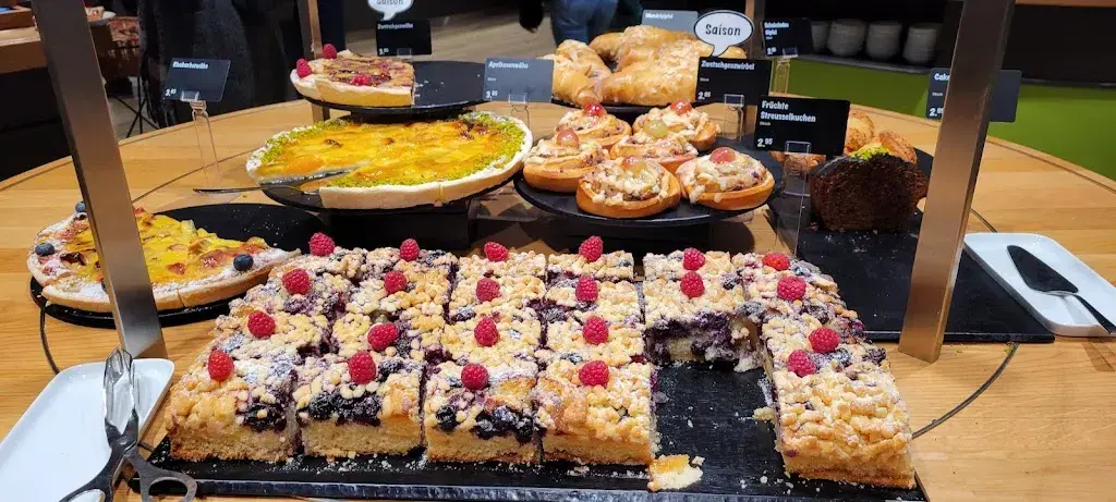 Kitty Traveler_Coop Restaurant Bern Wankdorf Center_Bern_review