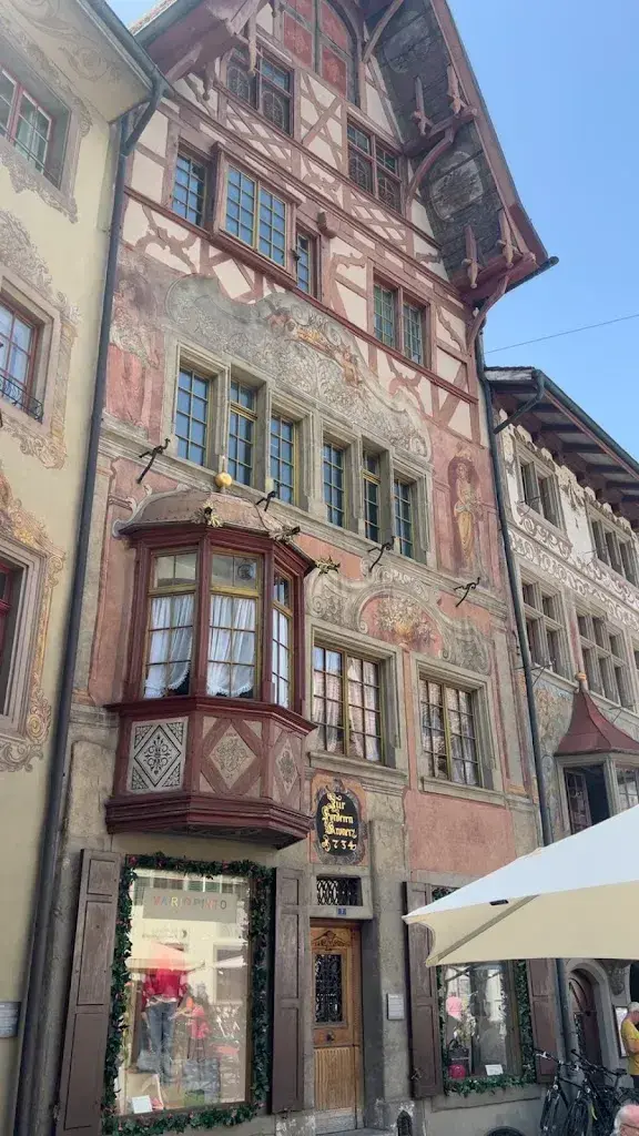 Nada Bazaid_Weinstube zum Rothen Ochsen_Stein am Rhein_avis