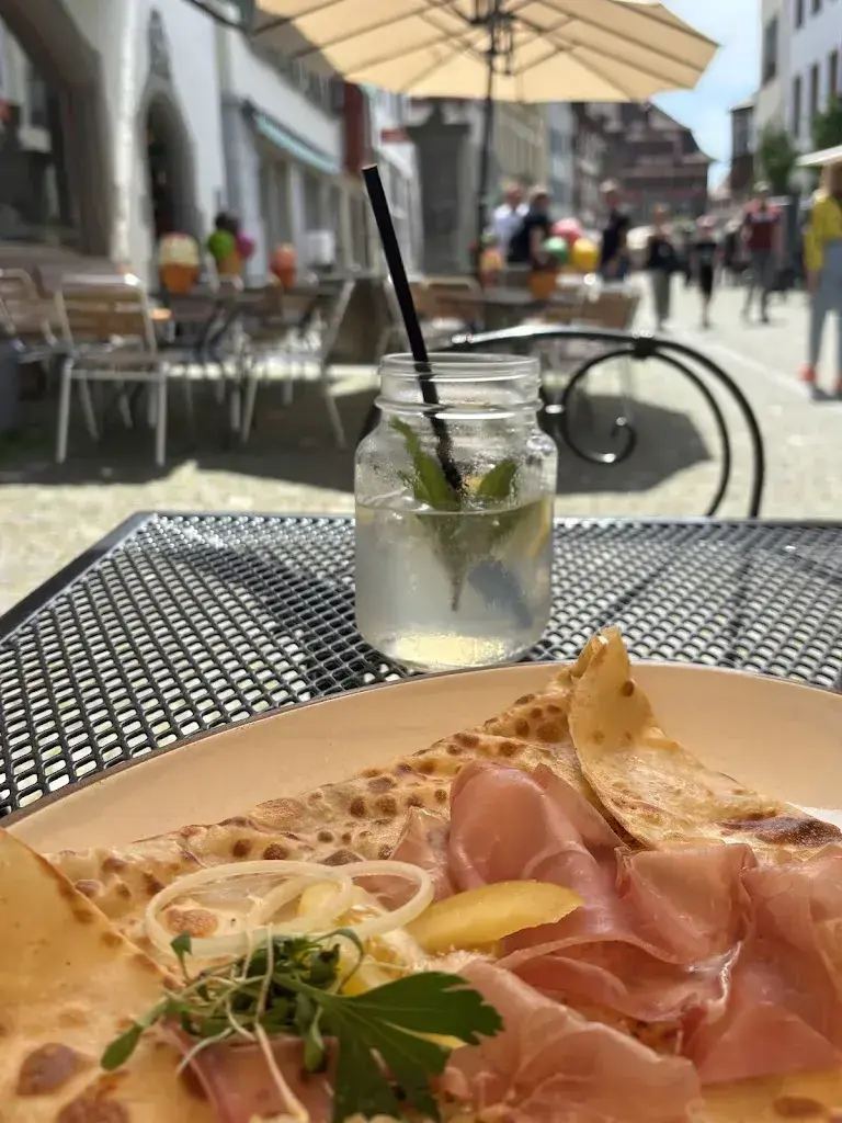 Hanna Knaust_La p'tite crêperie_Stein am Rhein_review