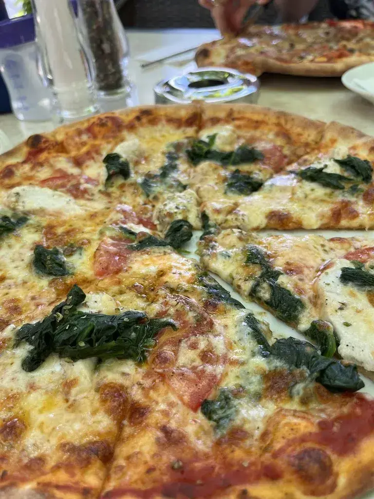 Luke Tahoo_Rhy Lounge_Stein am Rhein_avis