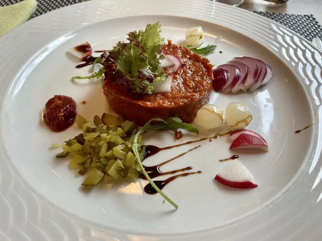 Varioplant AG pflegt und baut Gärten_Restaurant MOO_Herisau_review