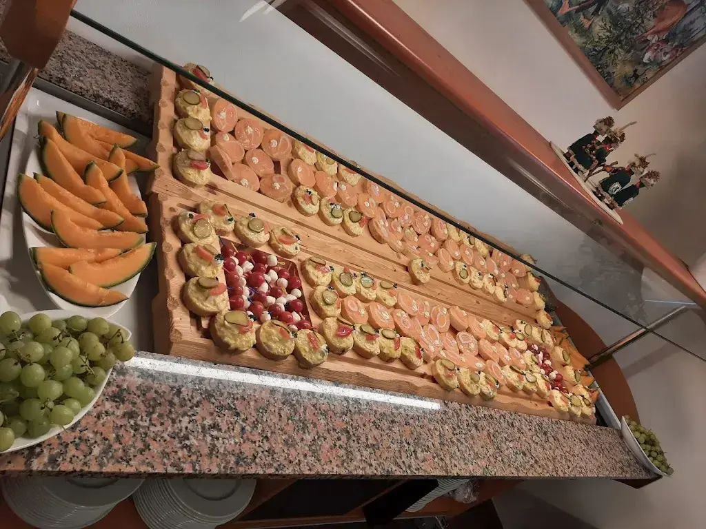 Menu_Landhuusstöbli_Stein_image_9