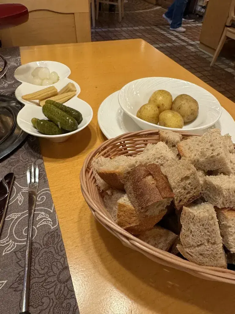 Menü_Restaurant Föhrenstube + Gaststube Grindelwald_Grindelwald_Bild_5