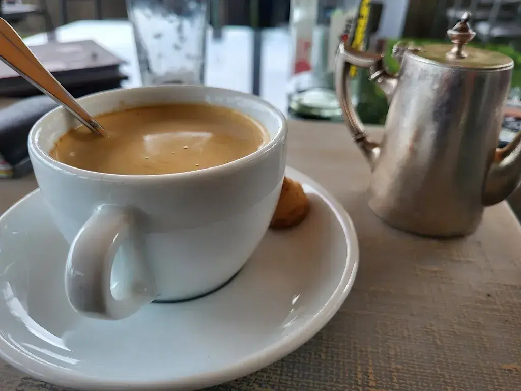 Carlos Rey_Hargarten die Esseria_Stein_review