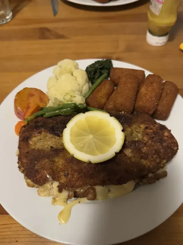 Mandukhai Ganbaatar_Restaurant Bären_Oberbalm_avis