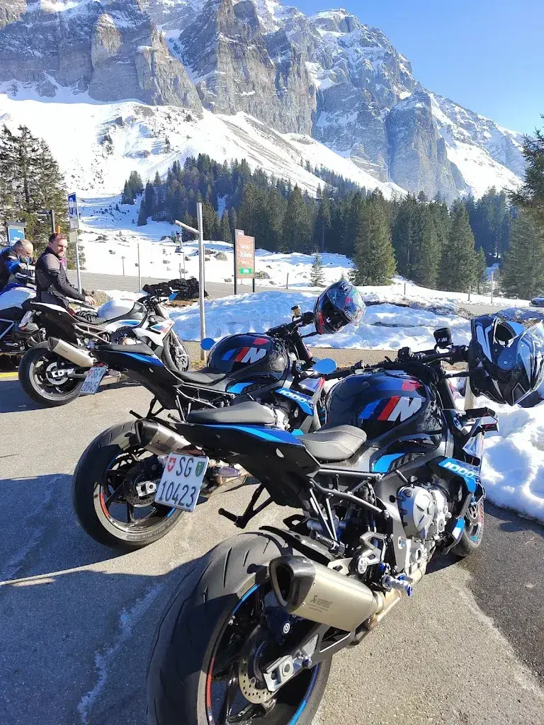 Samuel Fujak_Gasthaus Passhöhe_Urnäsch_avis