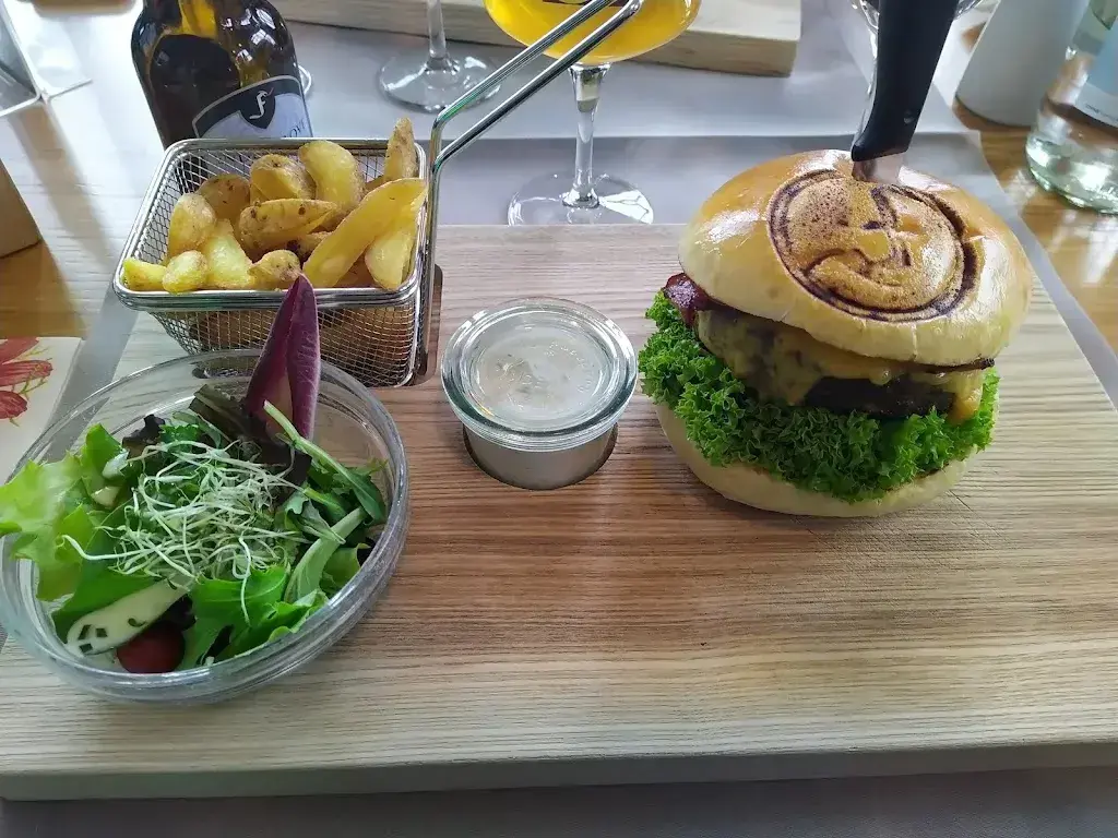 Rob van Temmen_Freihof AG Brauerei & Hofstube_Gossau_review