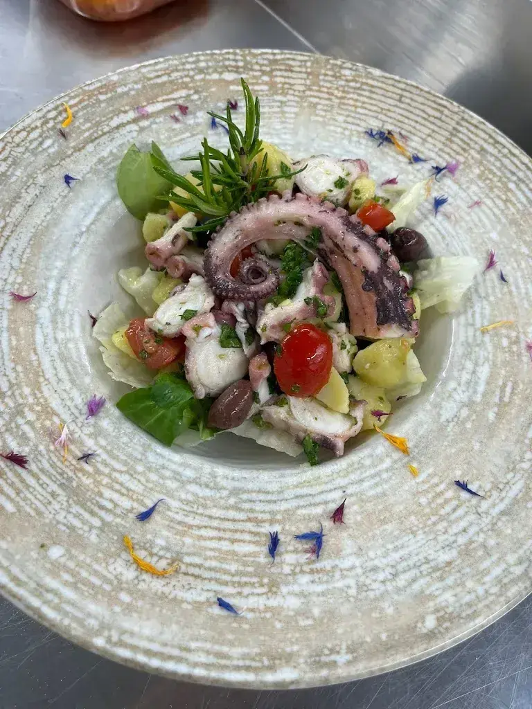 Antonio Criniti_La Perla_Gossau_avis