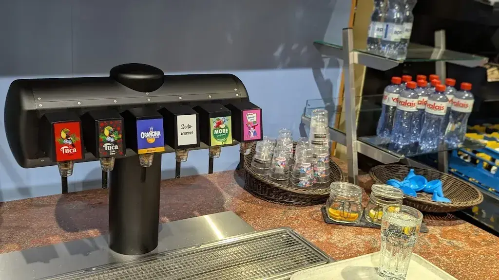 Thomas Bachmann_Migros-Restaurant - Gossau_Gossau_avis