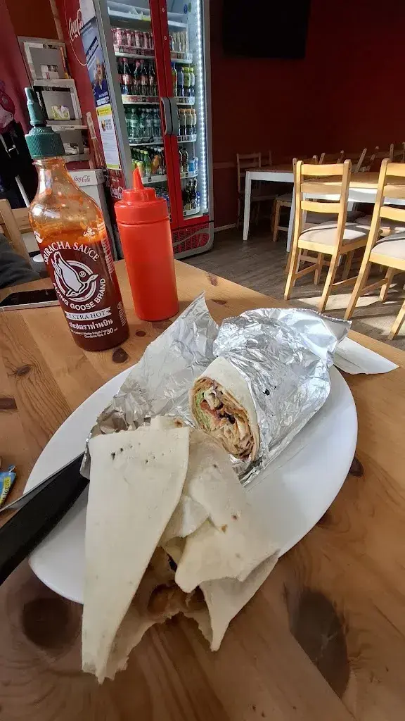 Anna Paldan_Bistro Speicher Pizza-Kebab_Speicher_avis