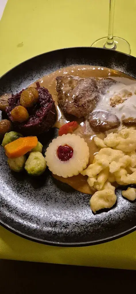 Sofia Andrews_Restaurant Grüntal_Altstätten_avis