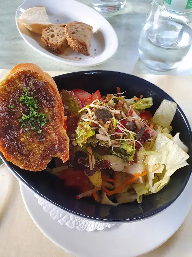 Monika Schmuki_Restaurant Grüntal_Altstätten_avis