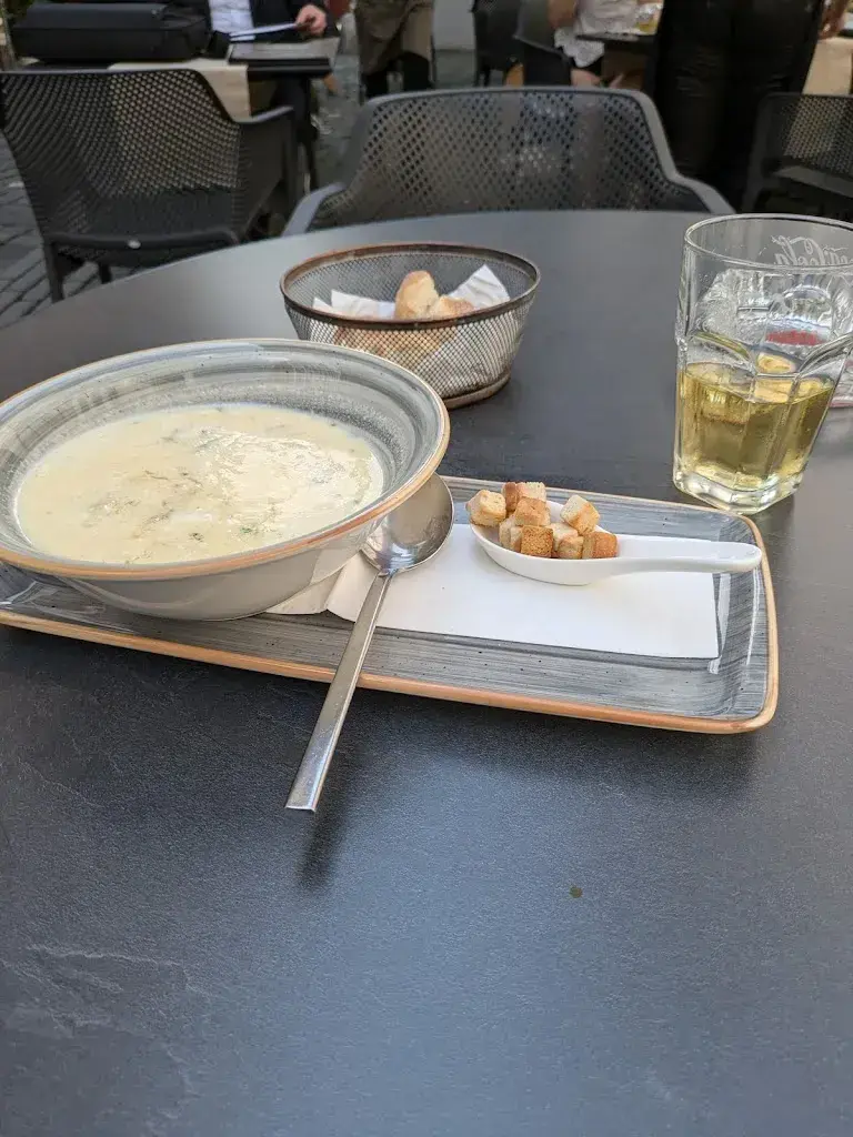 Pizzeria & Ristorante Bella Napoli_Altstätten_menu_image_1