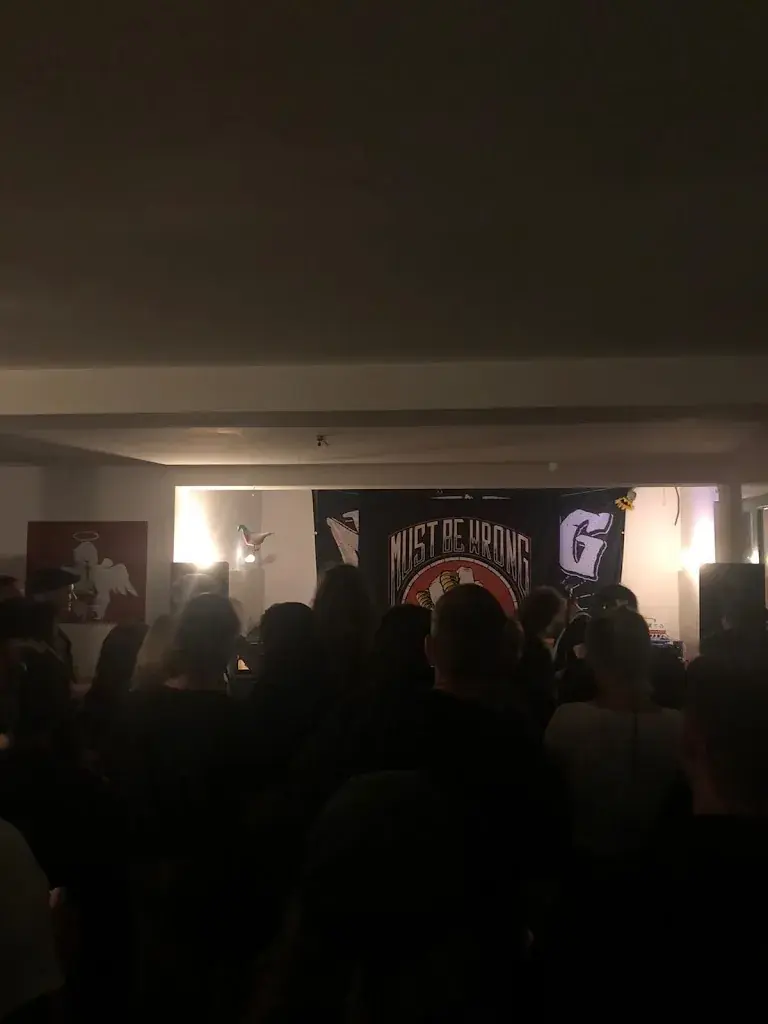 Joy Pascal Vasconcelles_Genossenschafts Restaurant Schwarzer Engel_St. Gallen_avis