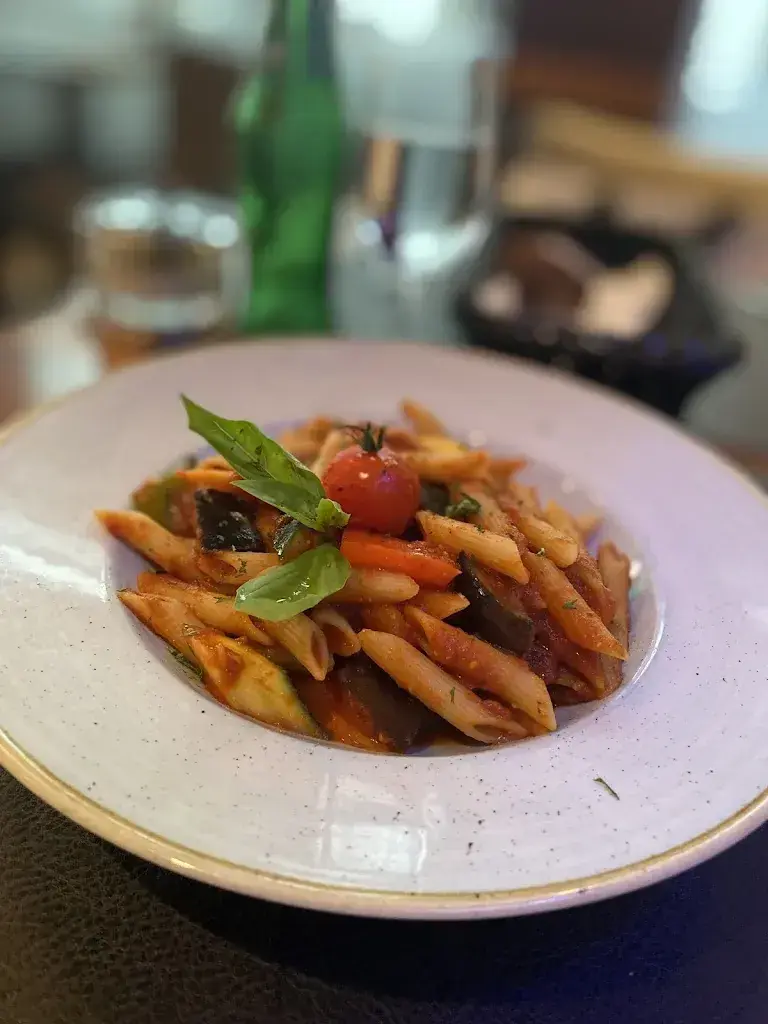 Huda Alogaili_la bocca City_St. Gallen_review