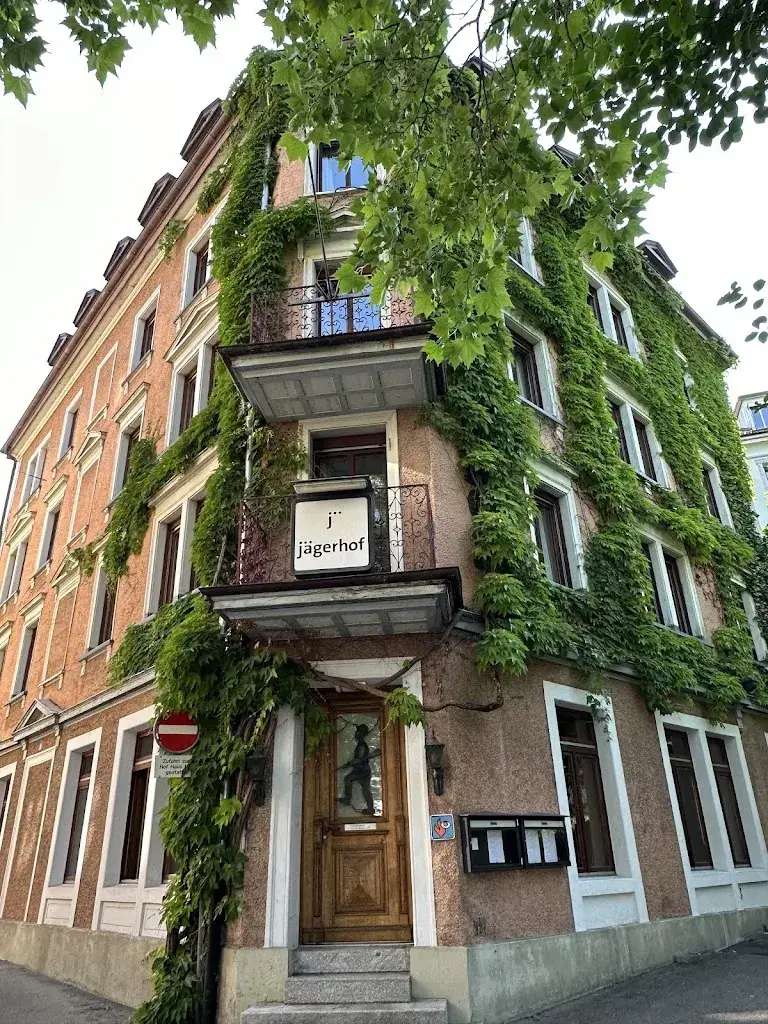 Loukpad Bansit_Restaurant Jägerhof_St. Gallen_avis