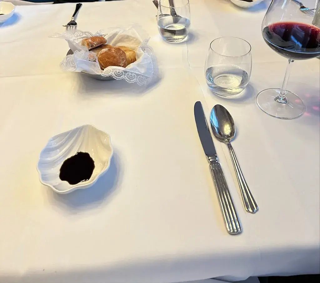 Evan Dukart_Am Gallusplatz_St. Gallen_avis