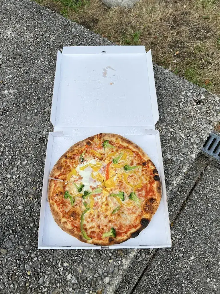 Menü_Pizzeria Piccola LACHEN ST. GALLEN_St. Gallen_Bild_6