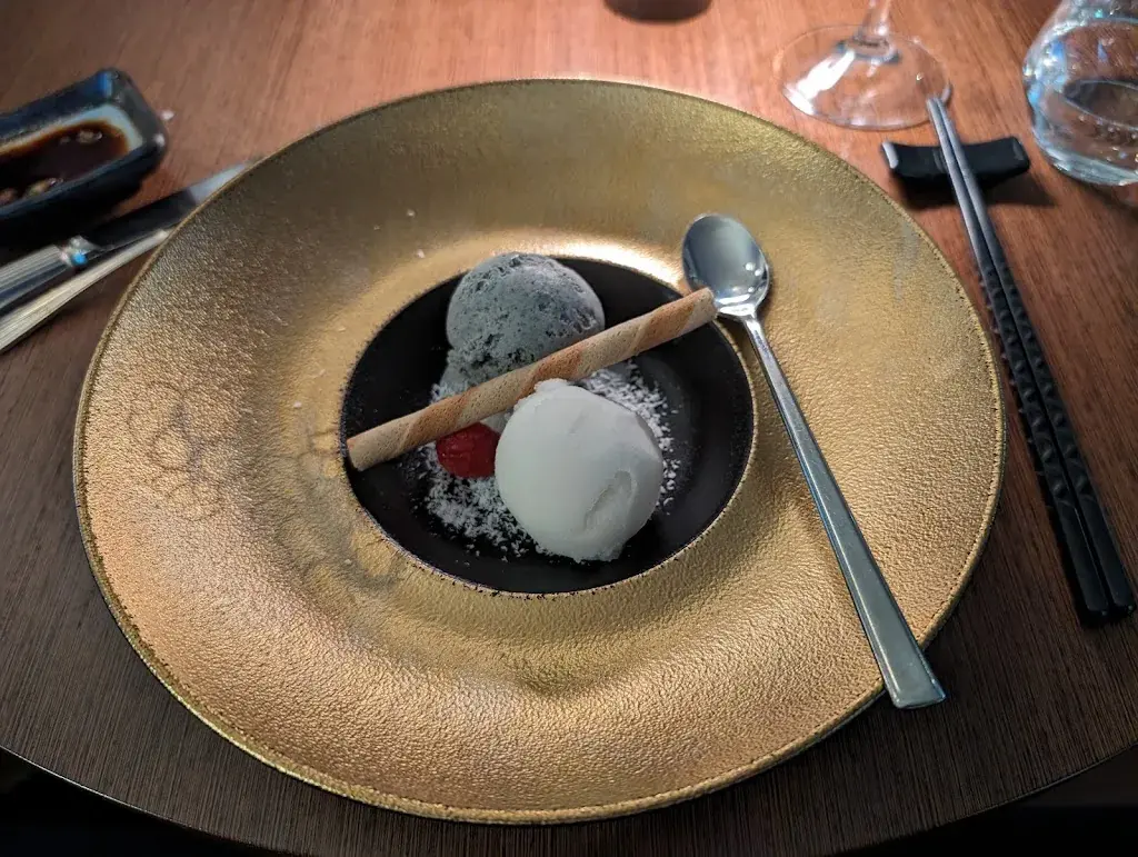 Kurokiniro_Moshi Moshi_St. Gallen_review