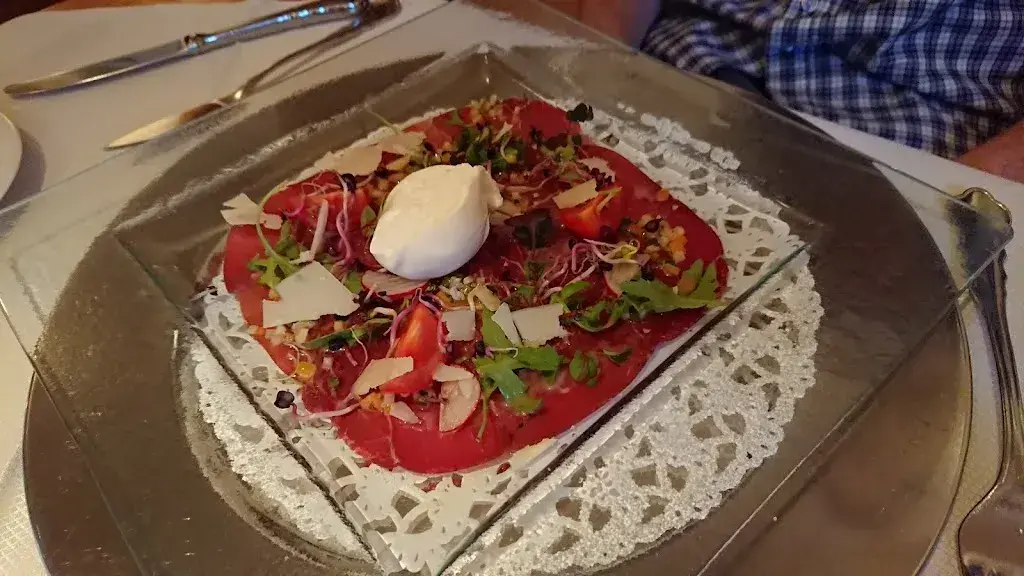 Alex Alex_Bären_Grub_avis