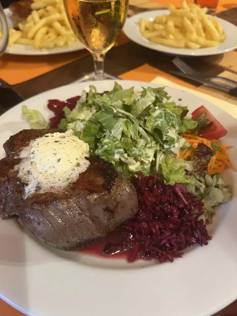 Florian Berchtold_Frohe Aussicht_Wolfhalden_avis