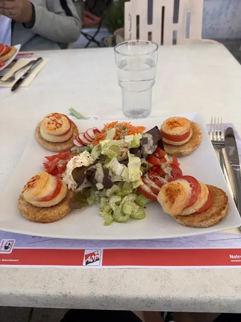 Gaylord Menoud_Buvette des Sapins_Epagny_review