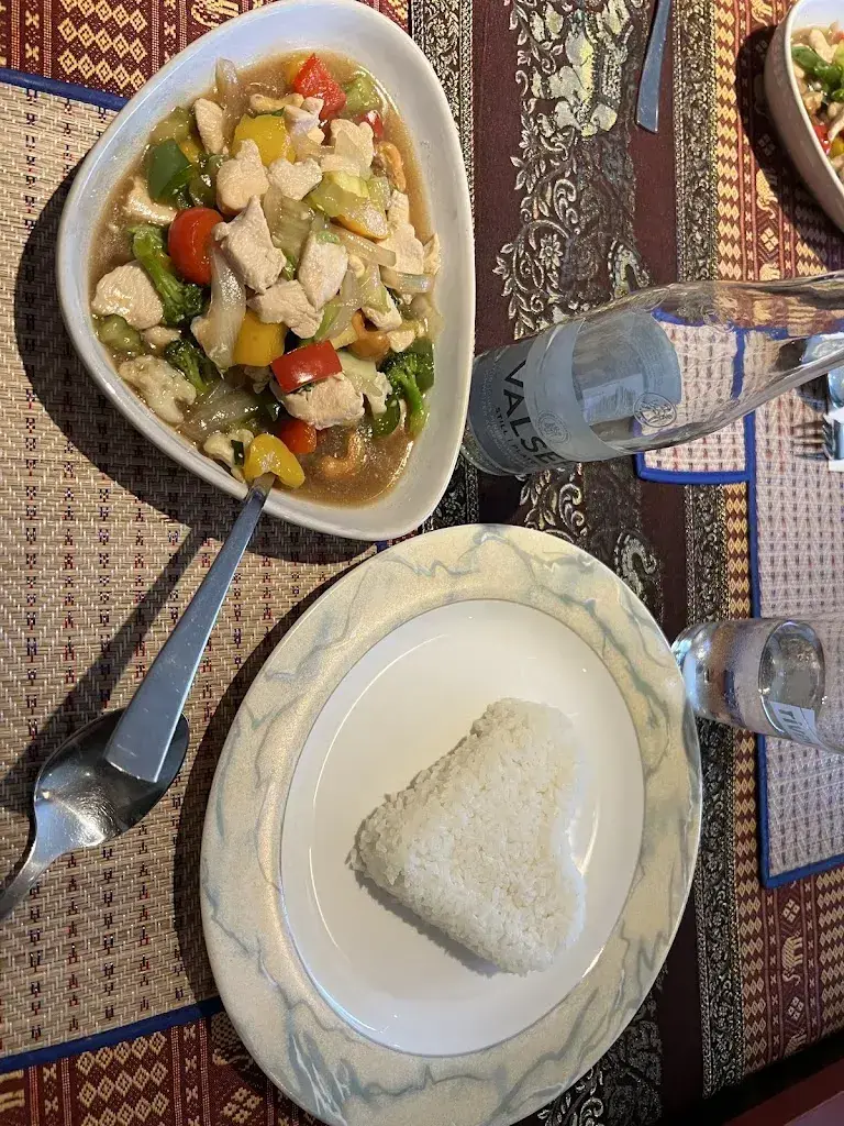 Mia Quandie Auclair_Bangkok_Heiden_review