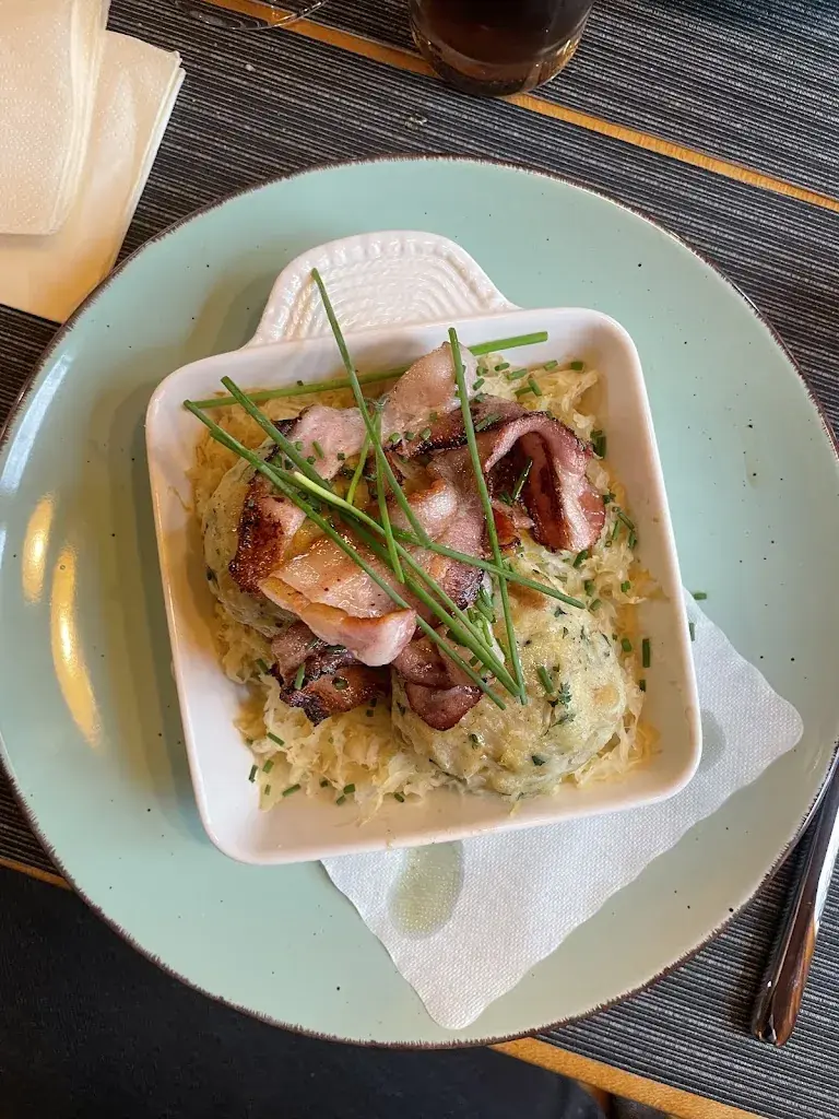 ladina weyermann_Wirtschaft Zum Hähli_Thörishaus_review