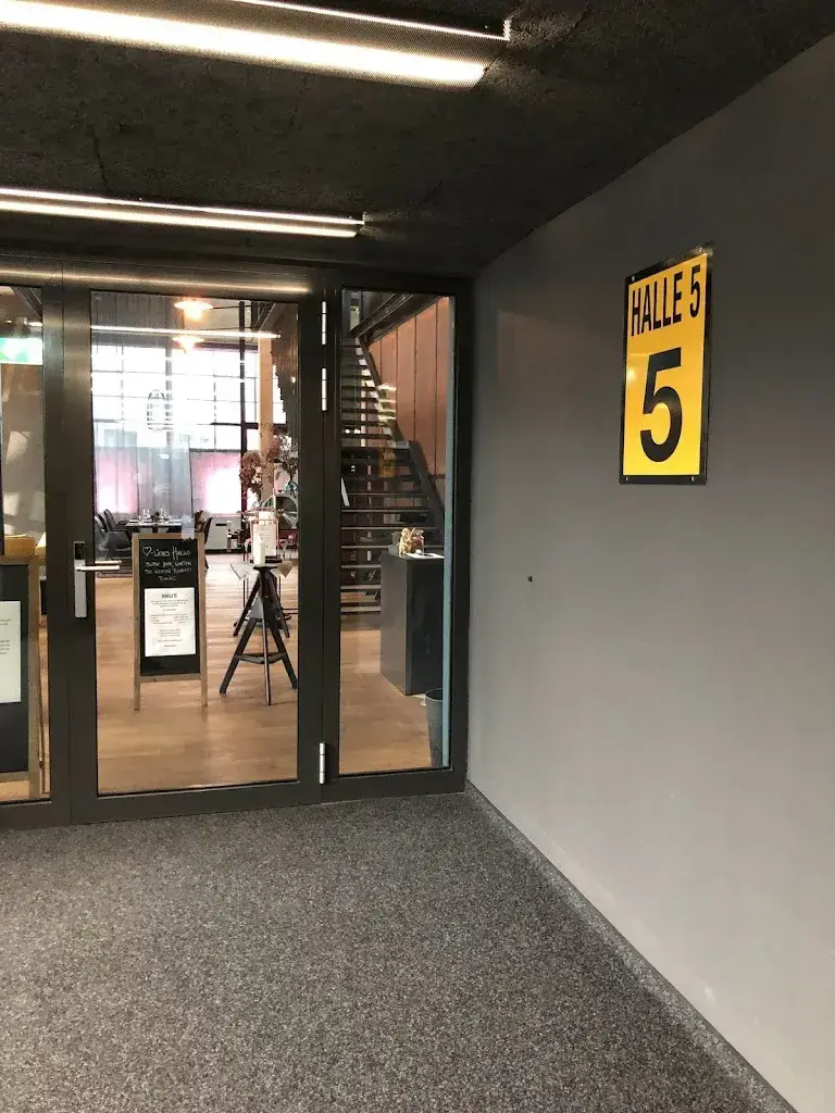 Mario Caruso_Halle5_Muri_avis