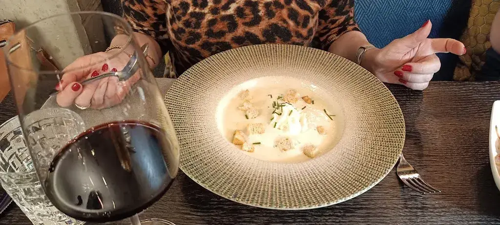 Eric_Halle5_Muri_avis