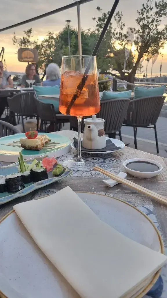 Denis_Al Porto Lounge_Thal_avis