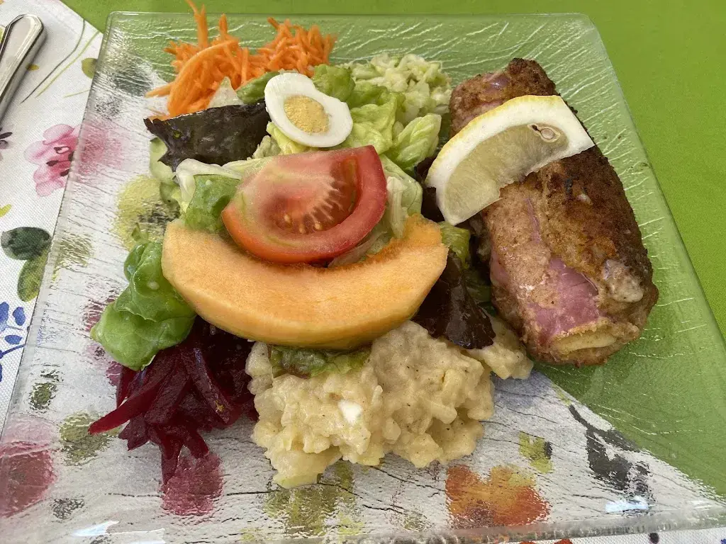 Stähli Claudio_Frohe Aussicht_Berneck_review