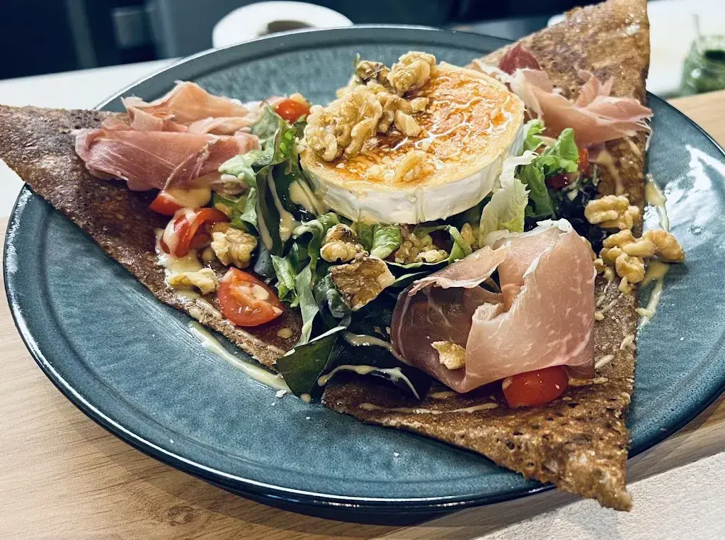 L'Hermine Crêperie-bretonne_La Tour-de-Trême_slider_image_2