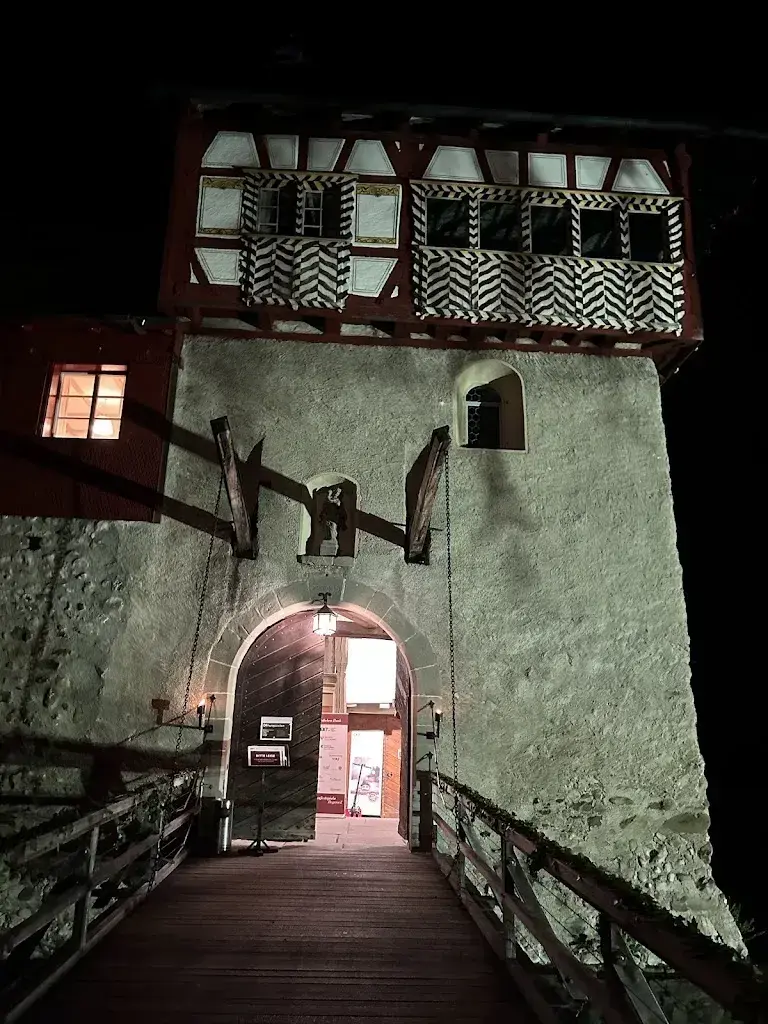 Eva Schicker_Wasserschloss Hagenwil_Hagenwil bei Amriswil_review