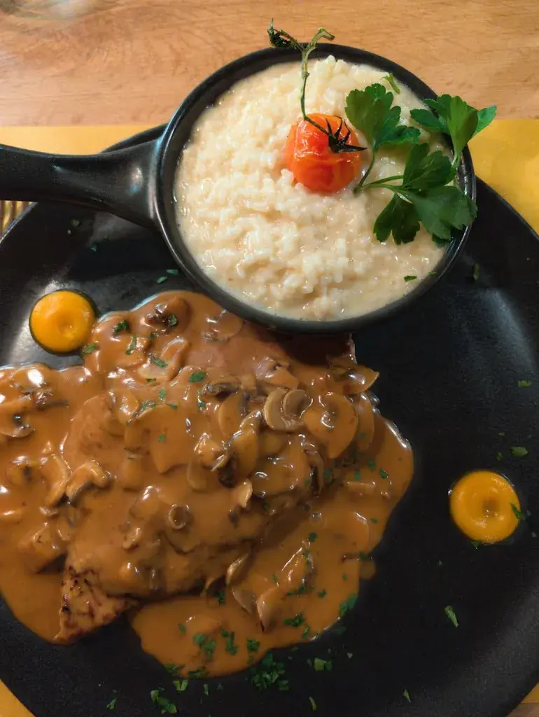 Sylvana Gasser_Ristorante Fellini_Amriswil_avis