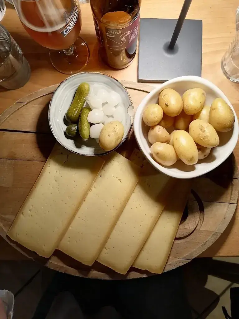 Menu_Gruyère Traditions Switzerland_Gruyères_image_6