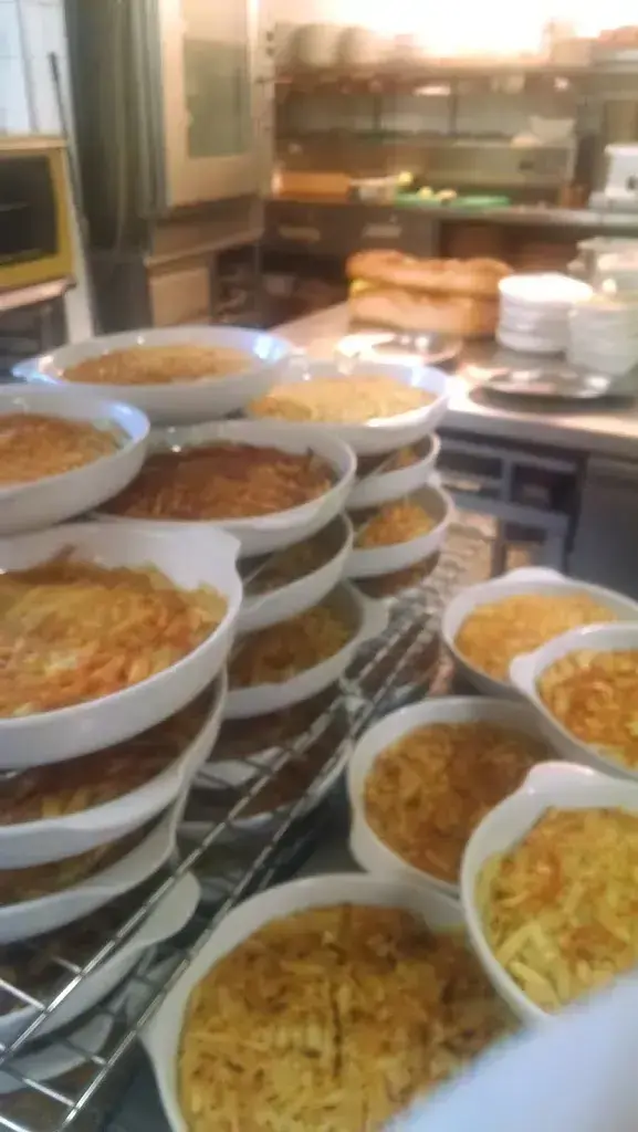 Menu_Gruyère Traditions Switzerland_Gruyères_image_9