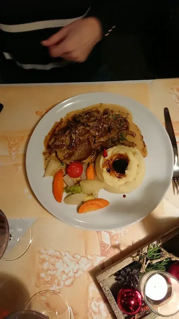 Noel Keller_Gasthof zum Hecht_Schocherswil_recensione