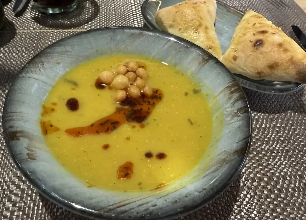 Norbert Goette_Cafeteria Time_Wittenbach_review