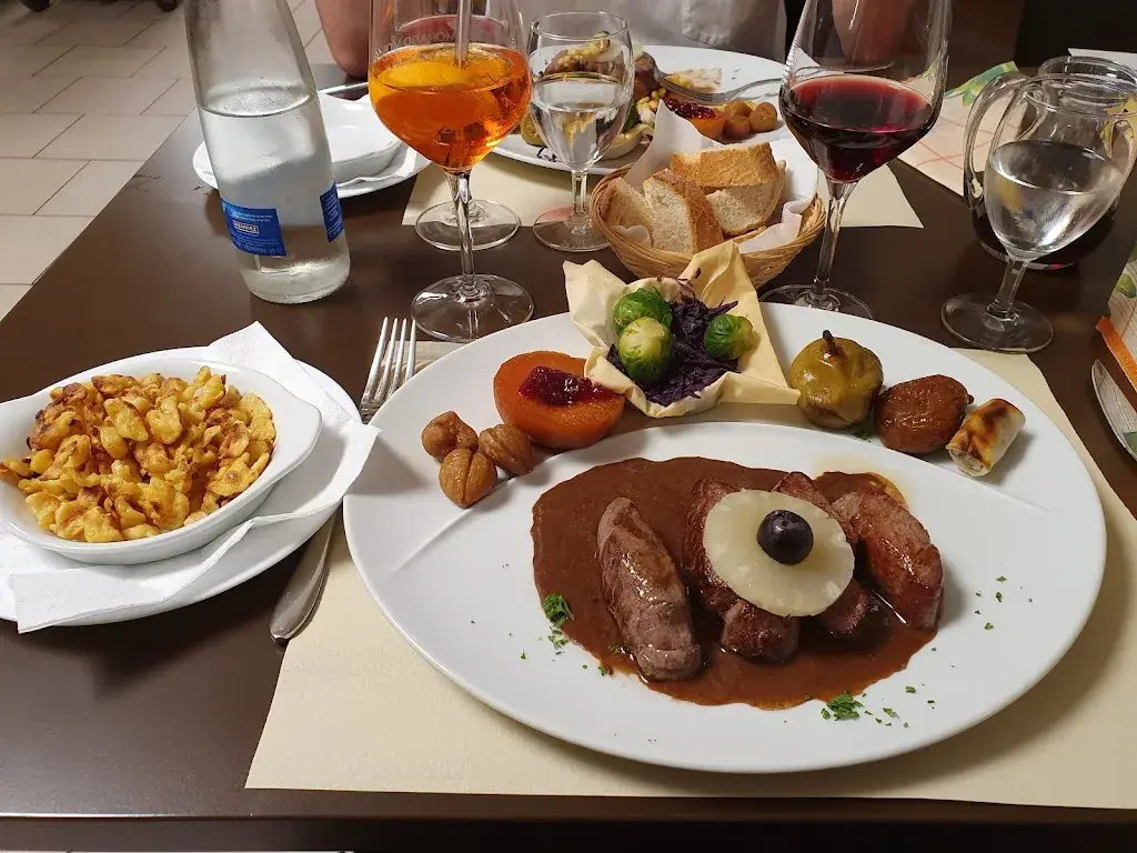 Menu_Hôtel de Ville_La Tour-de-Trême_image_1