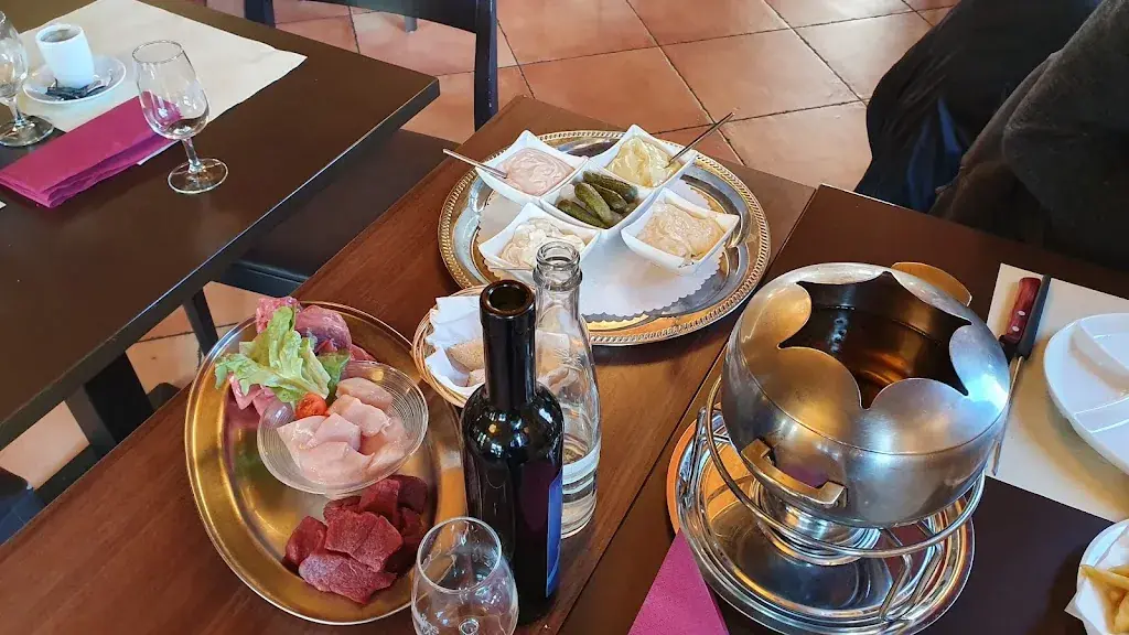 Menu_Hôtel de Ville_La Tour-de-Trême_image_2