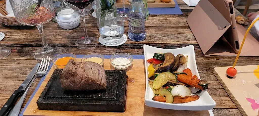 Menu_Restaurant Calma | Restaurant & Lounge_Staad_image_5