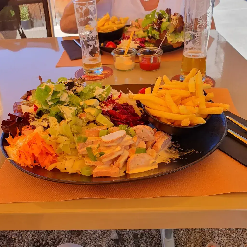 Heidi Manser_Maggie’s Kafi und Wy Treff (Café Mühlegut)_Goldach_review