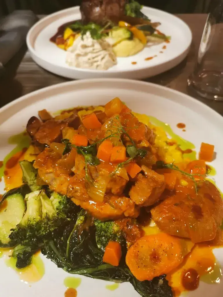 Alexander und Alexandra_Osteria Centrale_Au_avis