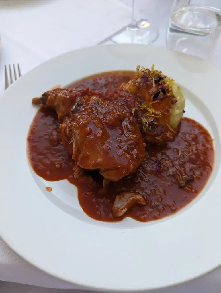 Basil Walser_Restaurant Schlössli_Horn_avis