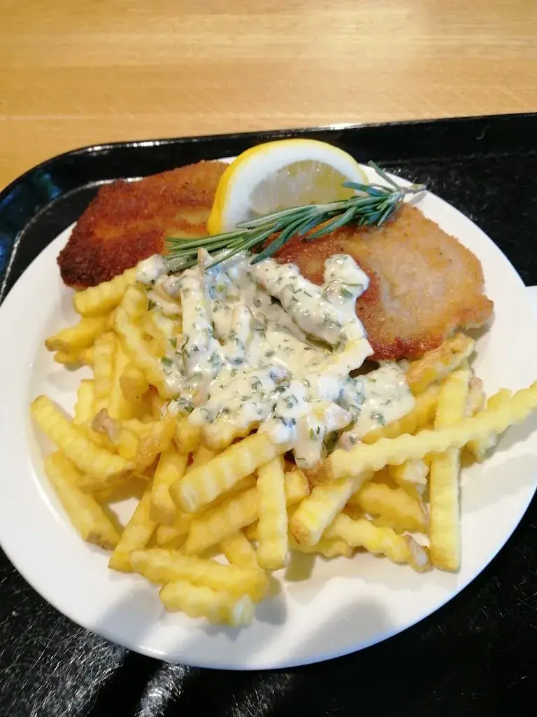 Benjamin Atieku-Dzandu_Coop Restaurant Heerbrugg_Heerbrugg_review