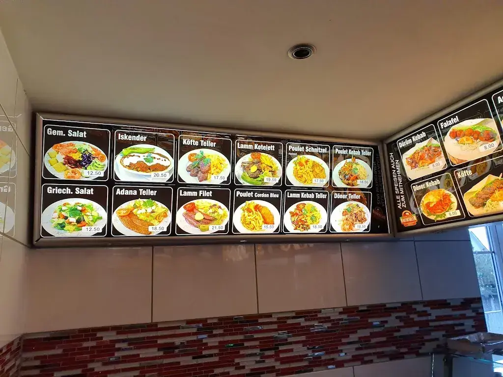 Alvin Koh_Rheintaler Imbiss_Heerbrugg_avis