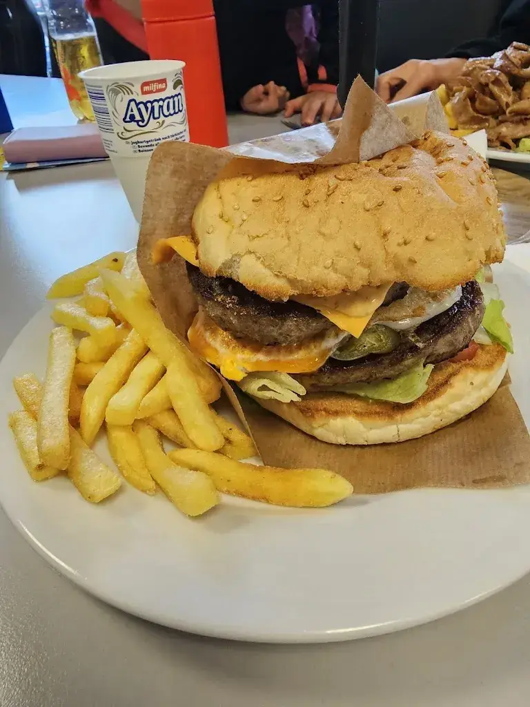 Simon Nessensohn_Subito Street Food - Restaurant_Rebstein_review