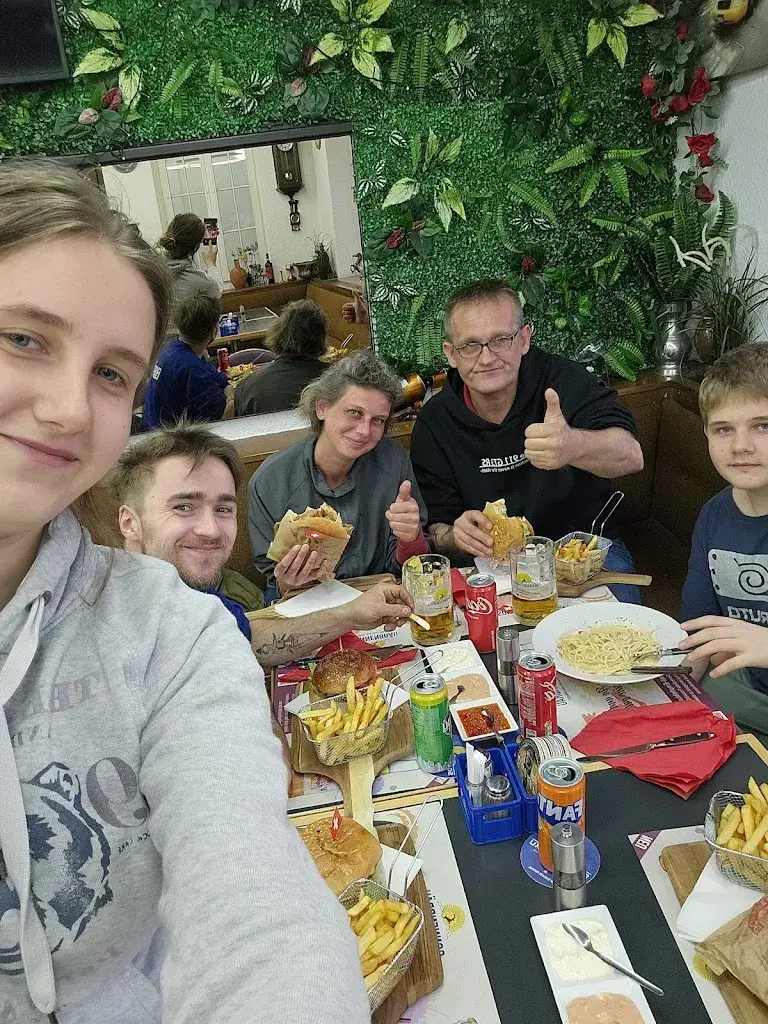 Dawid Kosinski_alCastello_Rheineck_review