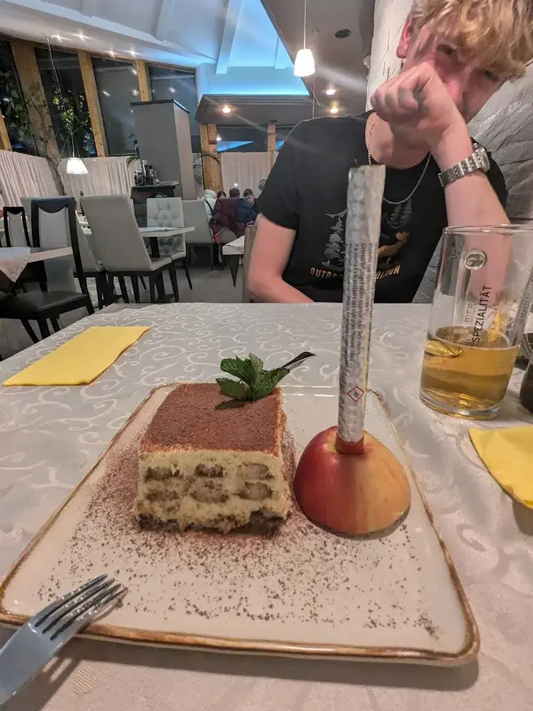 Clara Heitzmann_La Gondola_Austria_avis